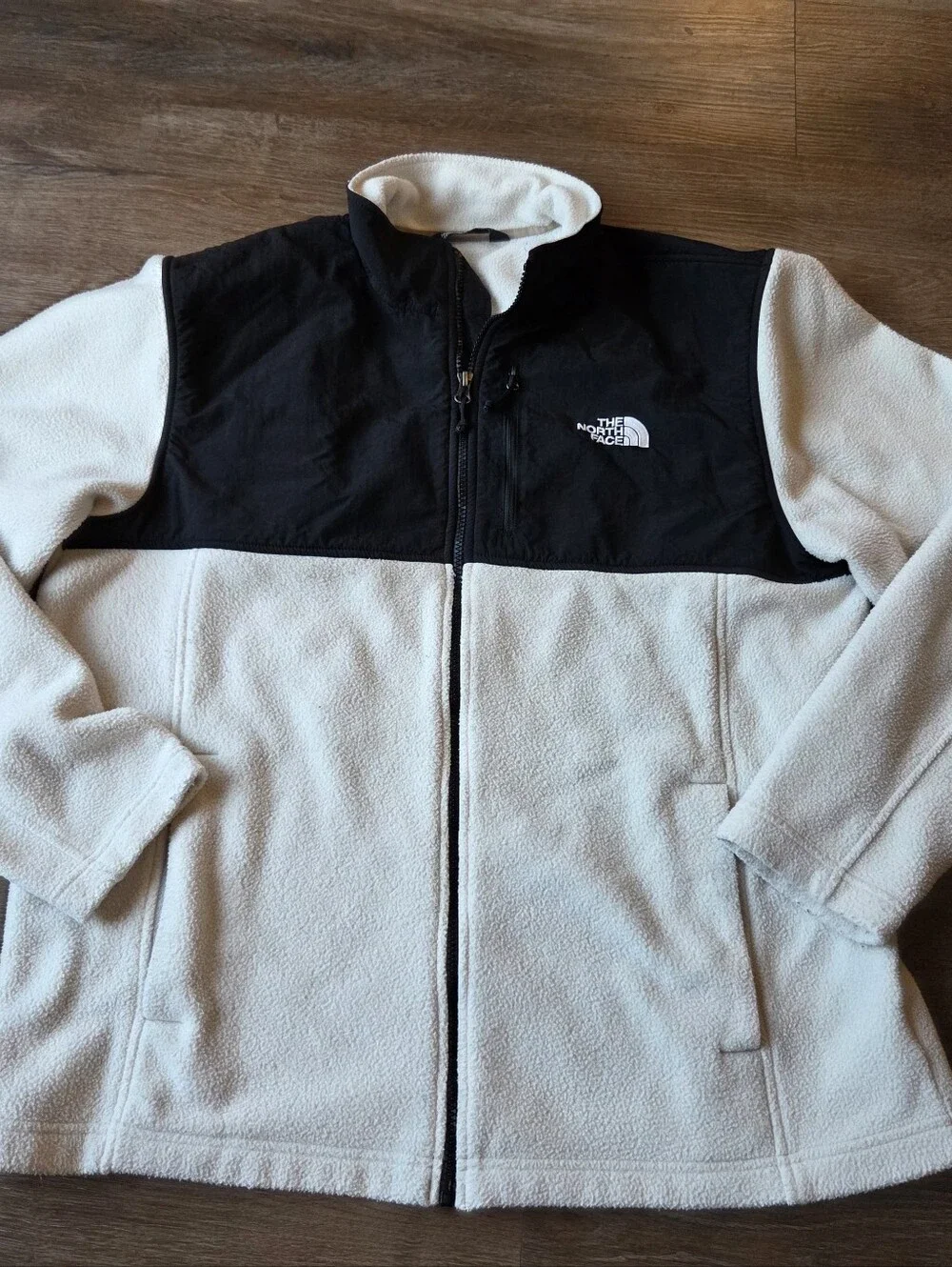 The North Face Mens Denali Black and White Fleece Jacket size Large